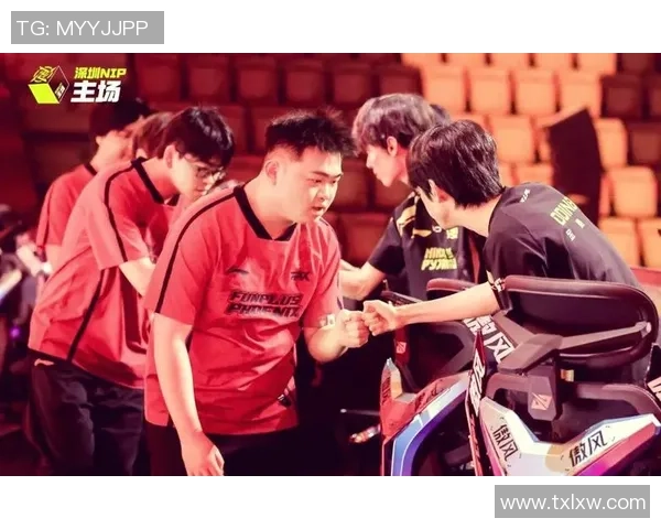 聚焦英雄联盟：探讨FPX战队在比赛中的快速反应与战术调整策略